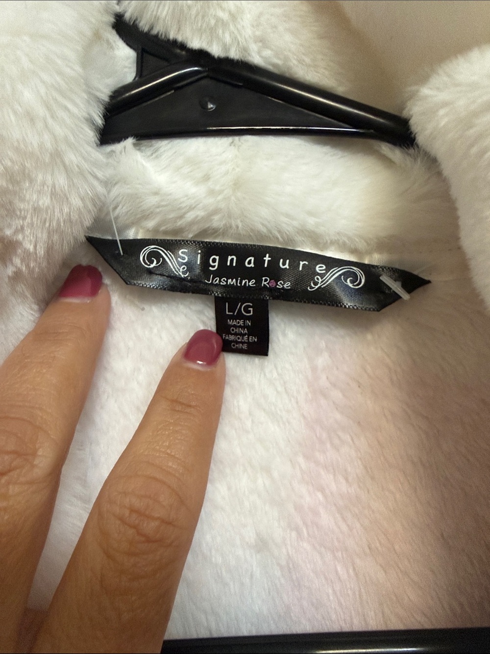 Signature Pink & White Ultra-Soft Robe - Picture 3 of 3